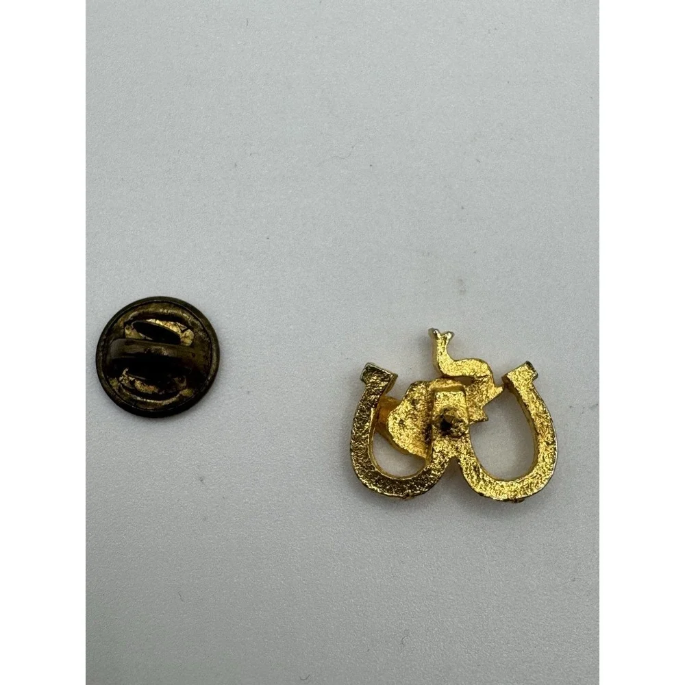 Vintage Gulf Oil Republican Party Horseshoes‎ Elephant Head Political Pin